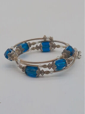 Pams Gems Vintage Blue Glass Bead Memory Wire Wrap Bracelet